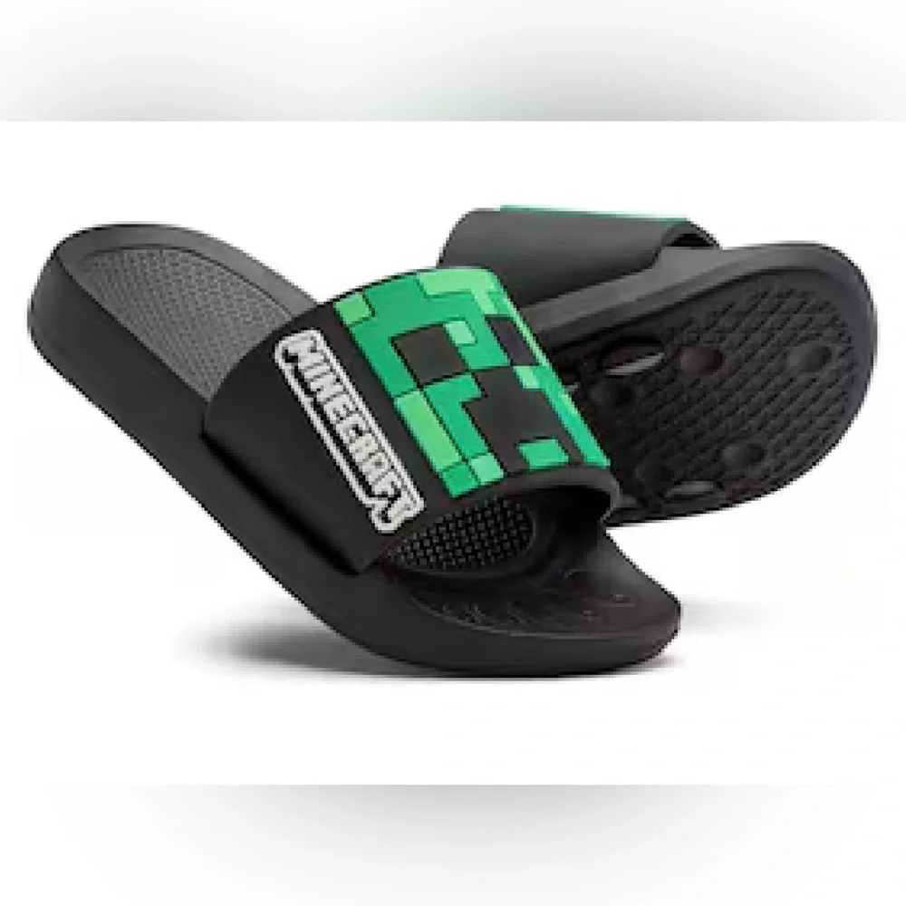 Minecraft kids sandals size USA 6 NEW WITH TAGS